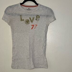 american eagle outfitters vintage graphic Love tee